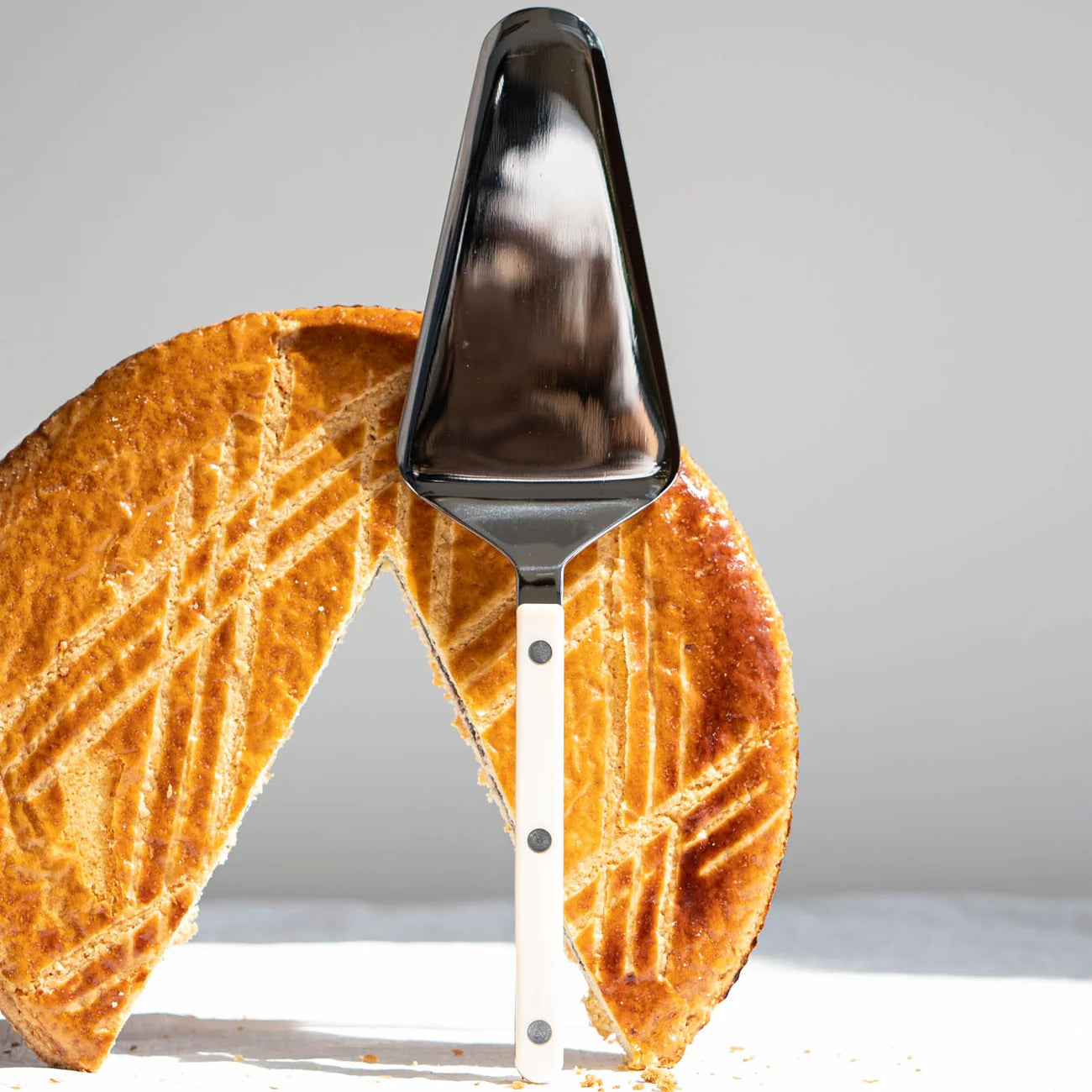 Sabre Bistrot Tart Server