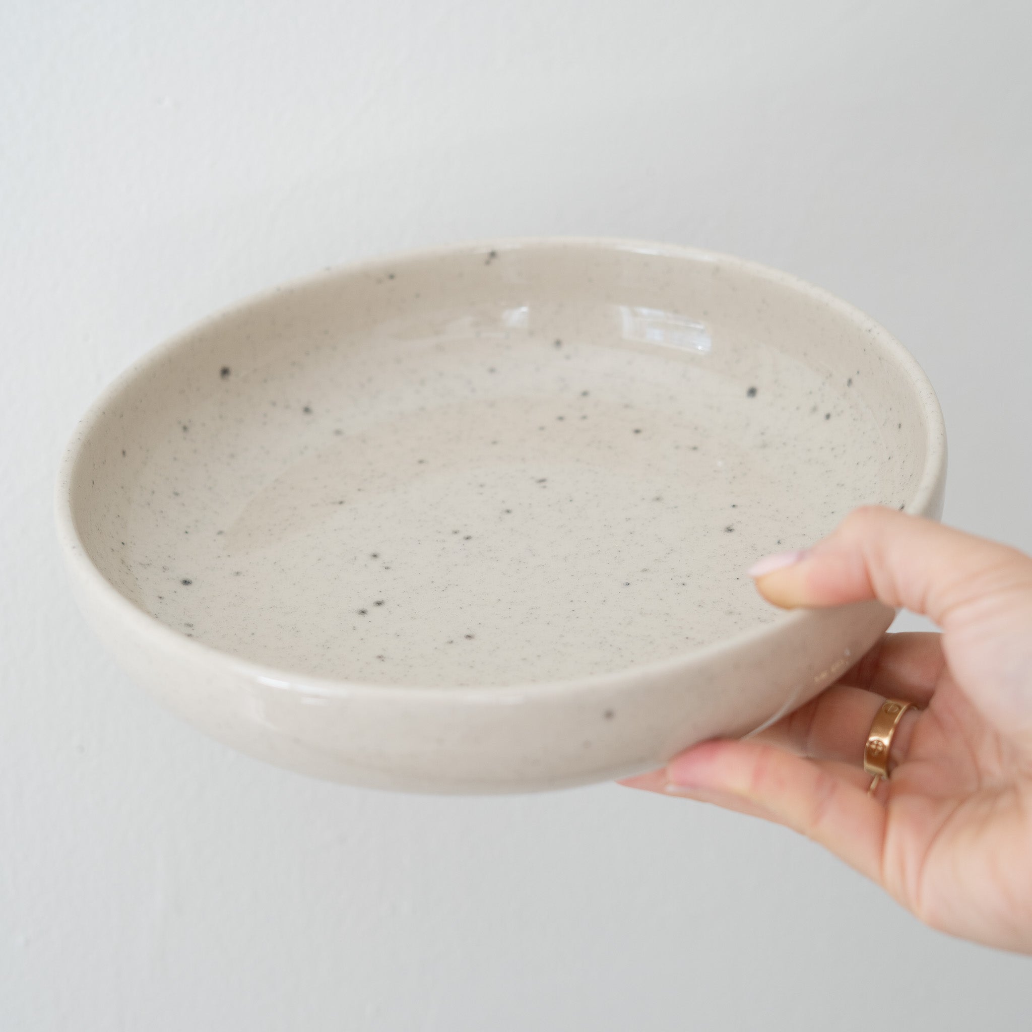 Uno Speckle Dinnerware