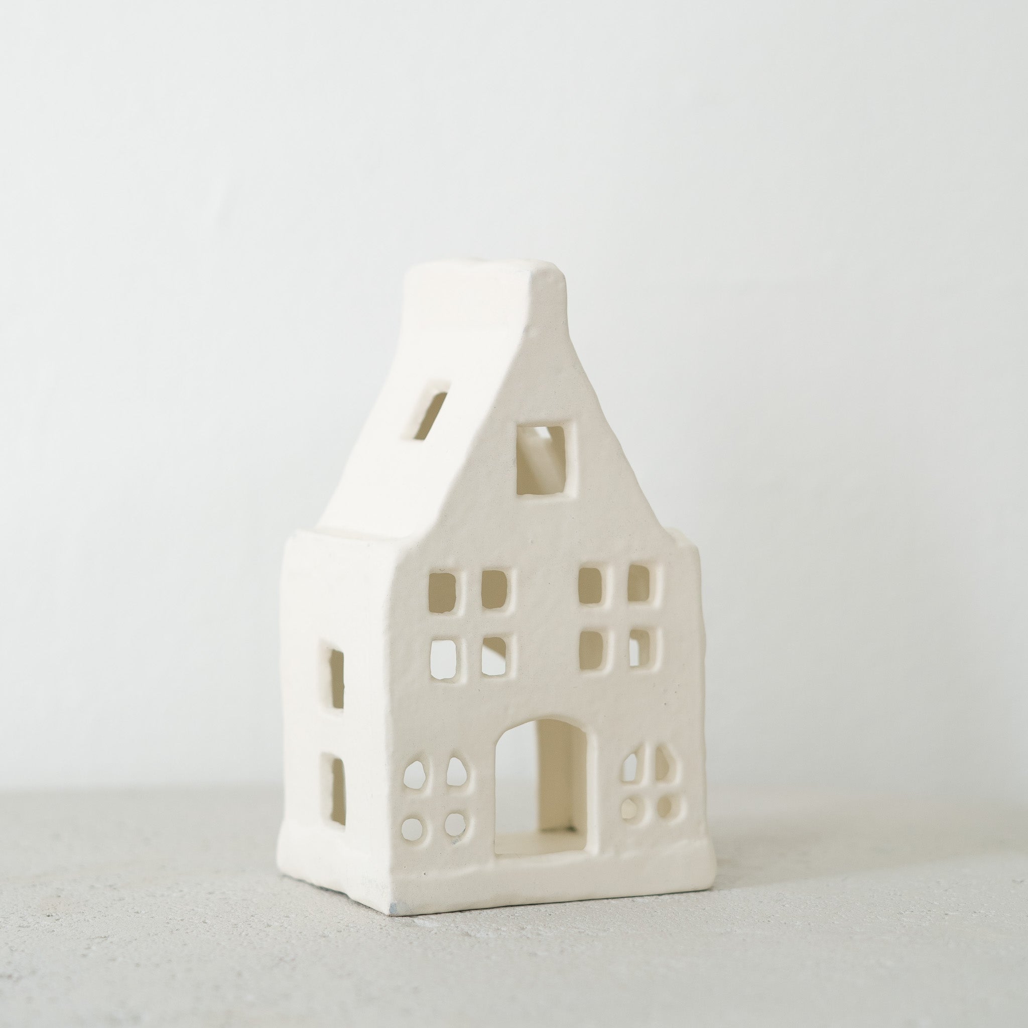 Vail Tealight House