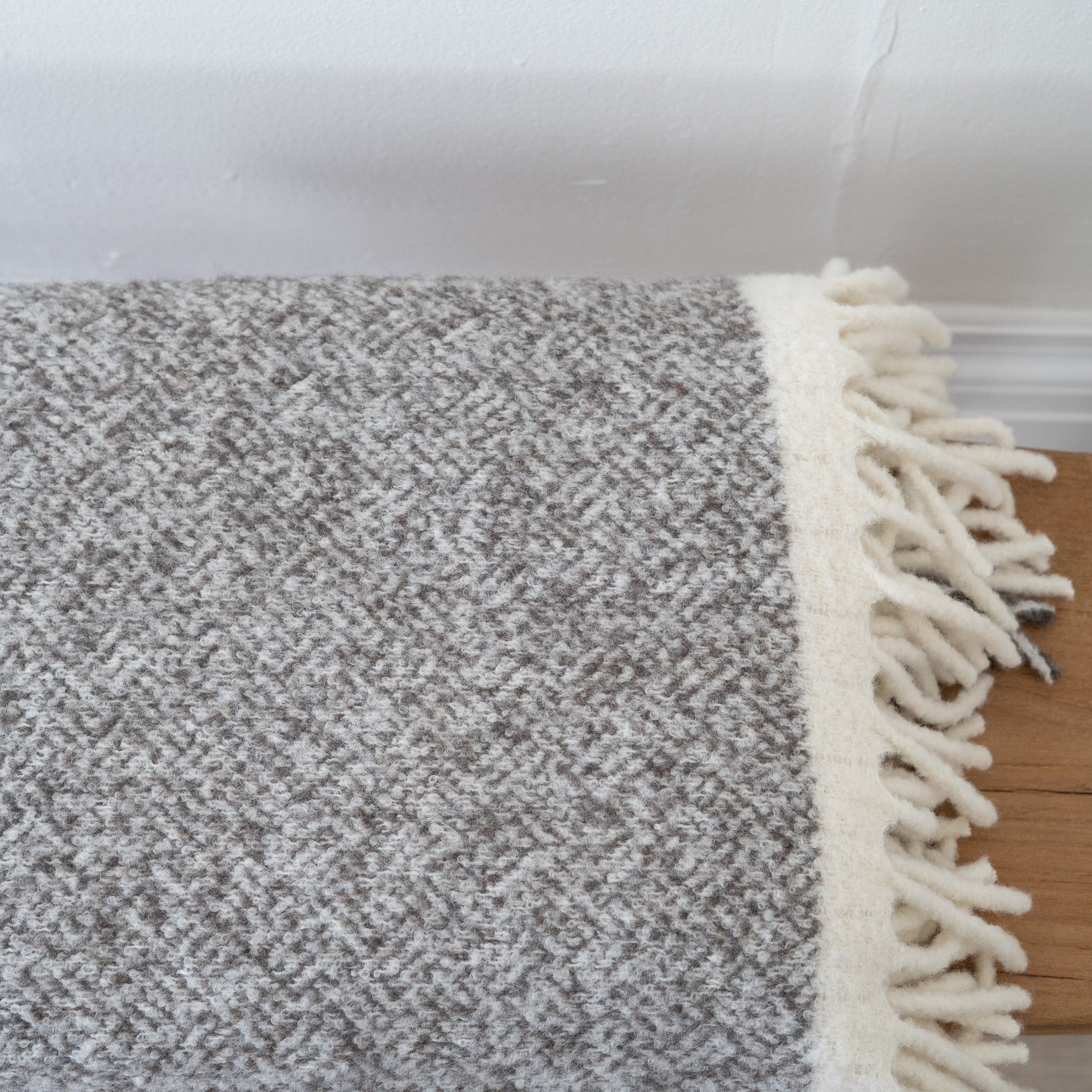 Dover Throw Bouclé