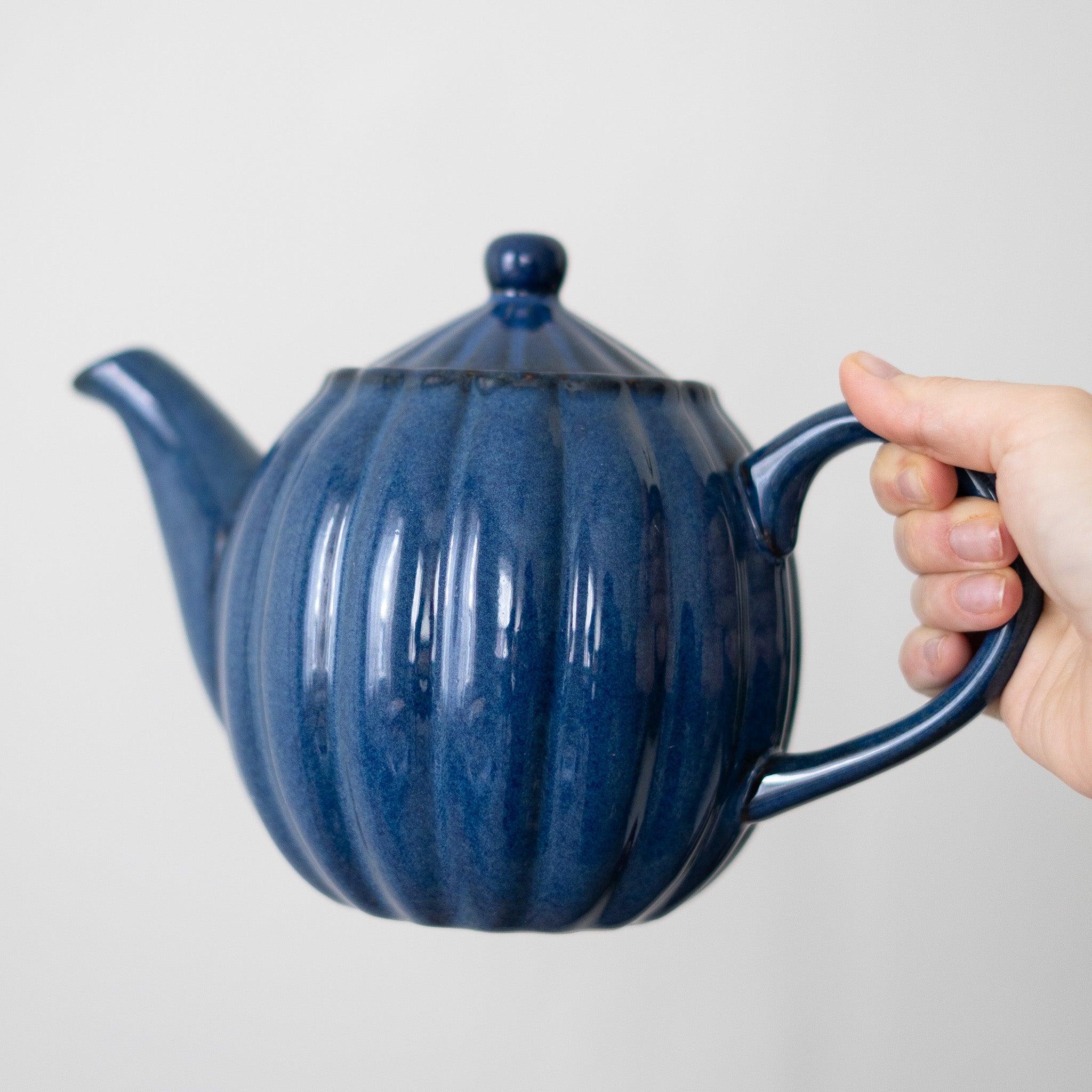 Stoneware Ribbed Teapot
