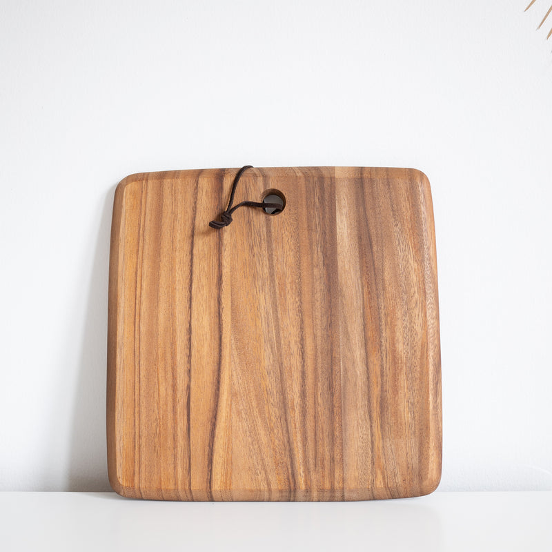 Square acacia wood board with leather strap