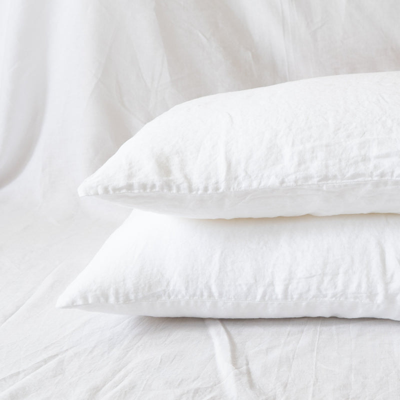 white linen pair of pillowcases 