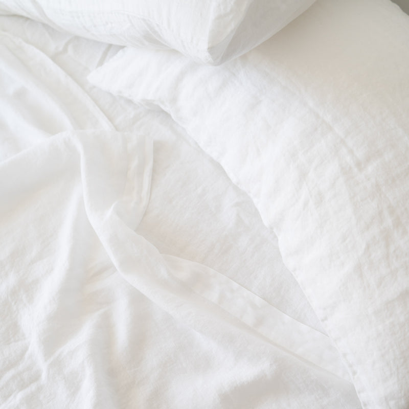 white linen bedding